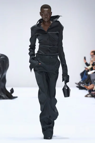 Look 39